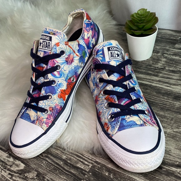 Converse Shoes - Converse Floral Women’s size 6
